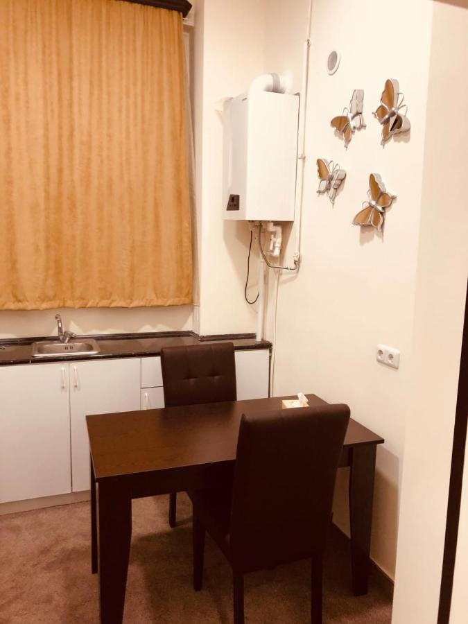 It Hotel Tumanyan Street 耶烈万 外观 照片