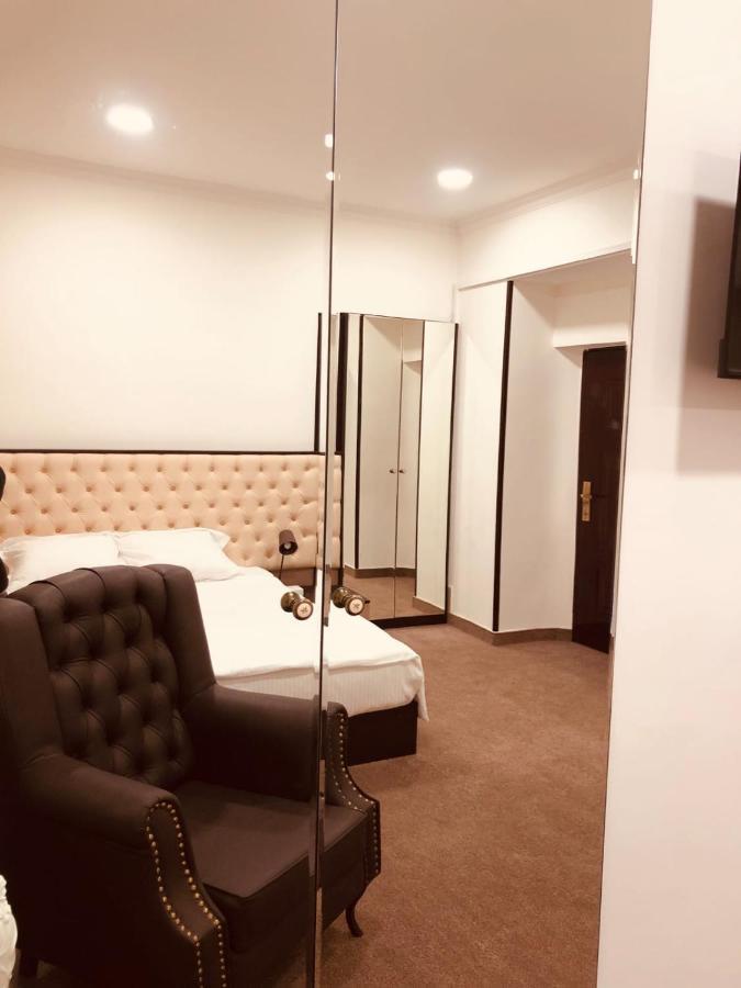 It Hotel Tumanyan Street 耶烈万 外观 照片