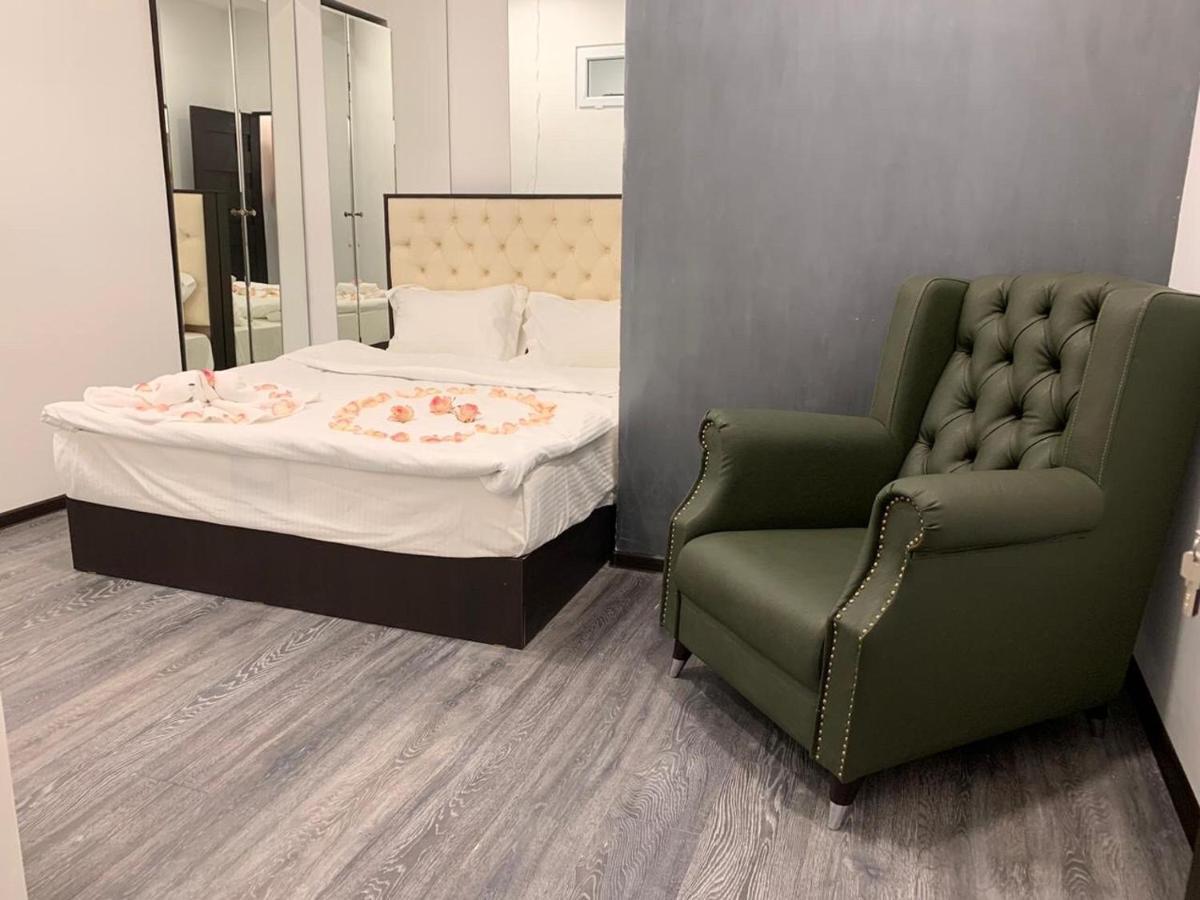 It Hotel Tumanyan Street 耶烈万 外观 照片